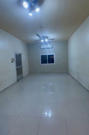For rent, a government house in Al-Ardiya, block 6