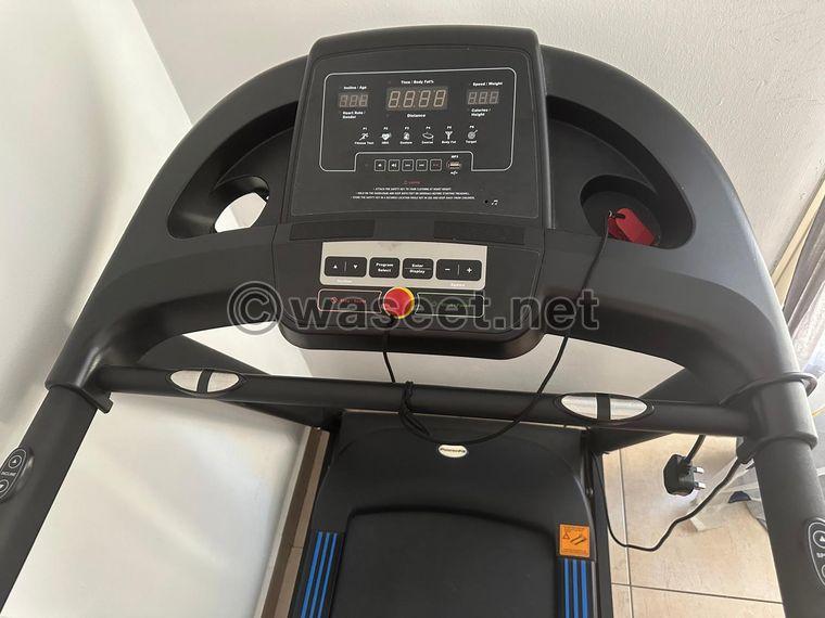 Walking and running machine in excellent condition 3